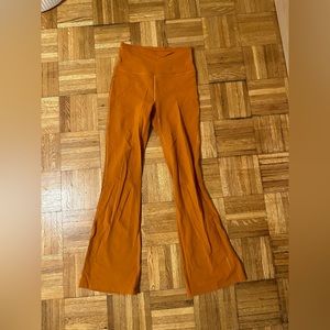 Lululemon Groove Nulu Pant Size 4